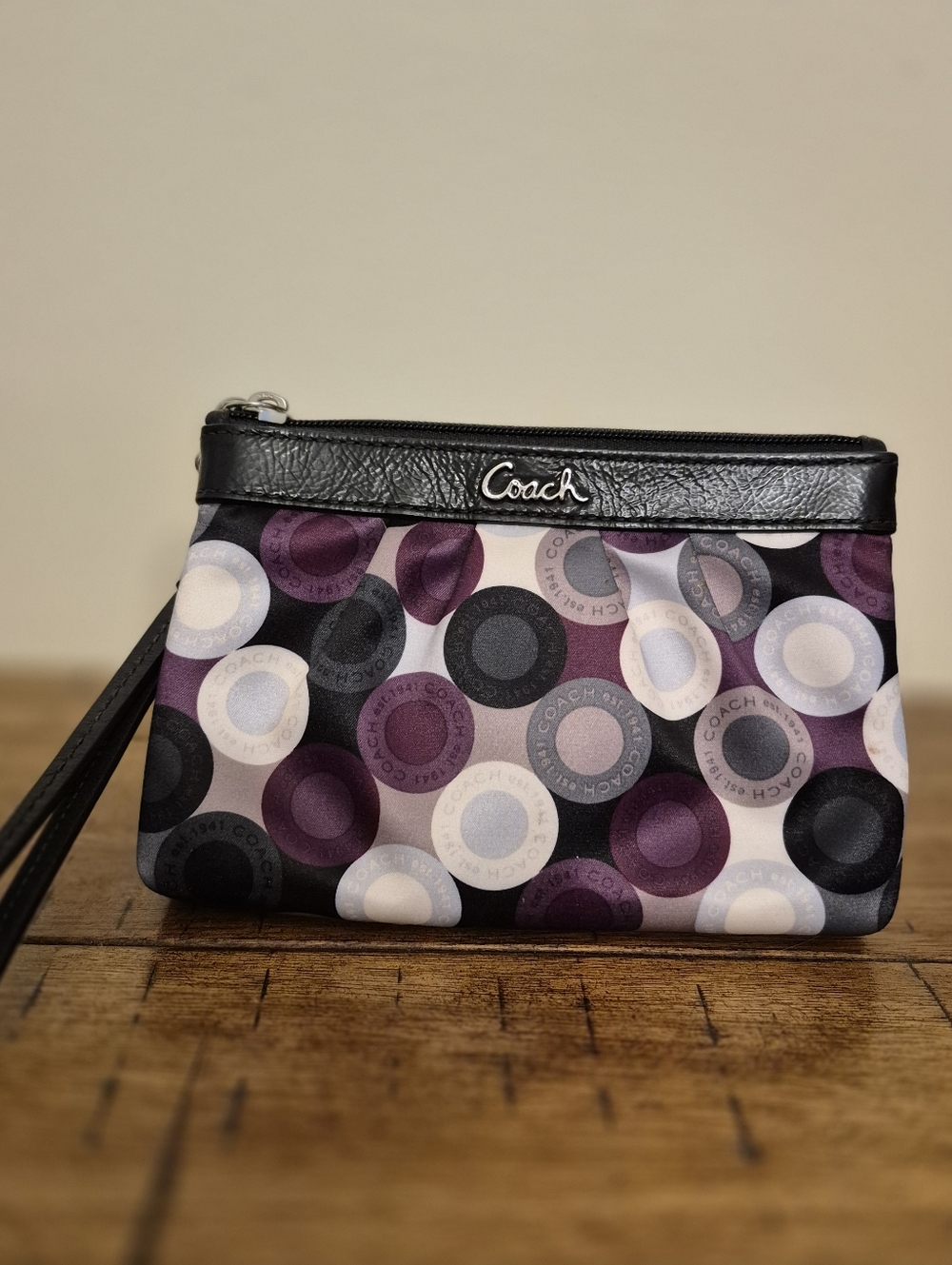 Coach Signature Madison 44162 Purple & Black Circle Print Wristlet